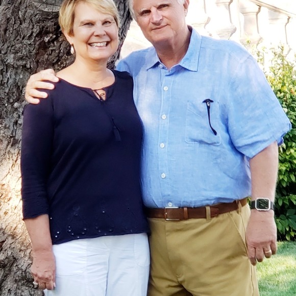 Meet your Posher, Laurie - Picture 1 of 1